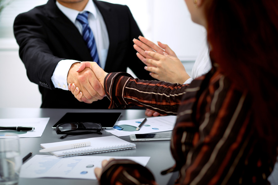 深圳律師咨詢網解讀訂立合同的注意要點