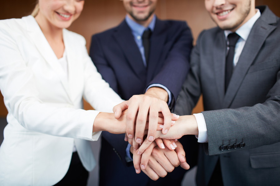 深圳律師事務(wù)所解讀：辭退工人賠償金中的“工資”相關(guān)問題