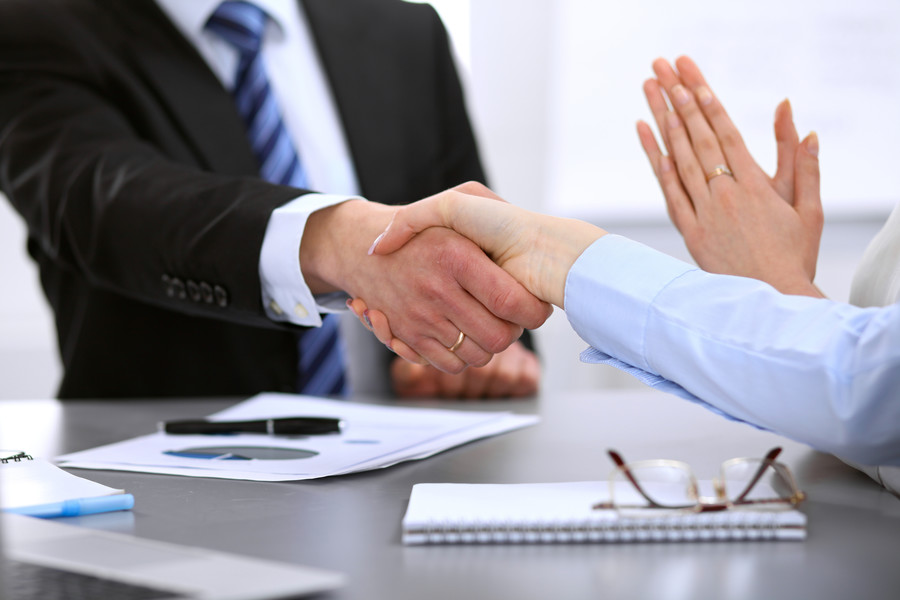 商業合同簽訂過程中對方經營出現異常怎么辦？深圳比較出名的律師告訴您