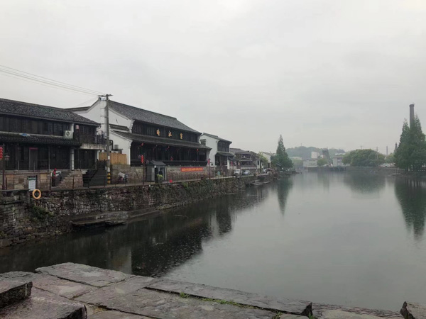 以書面勞動合同無效主張二倍工資差額如何處理？深圳法律咨詢網來回答