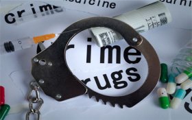 進過監獄的公務員出來還能有社會保險嗎